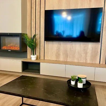 Mountain Retreat-modern 1br W/ Fireplace & Parking Apartamento