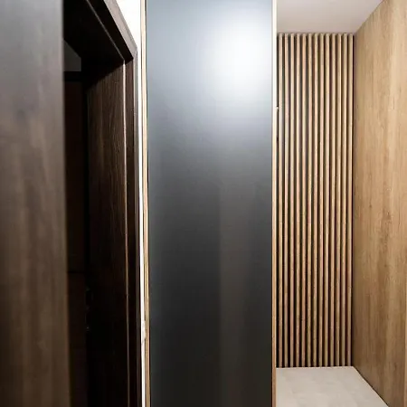 Mountain Retreat-modern 1br W/ Fireplace & Parking Apartamento *