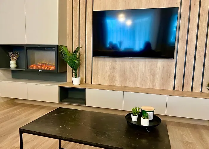 Mountain Retreat-modern 1br W/ Fireplace & Parking 公寓