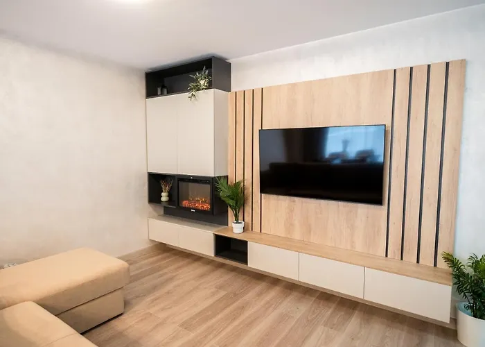 Mountain Retreat-modern 1br W/ Fireplace & Parking Apartment Brasov