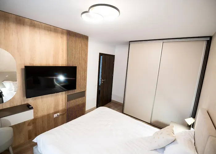 Mountain Retreat-modern 1br W/ Fireplace & Parking 公寓