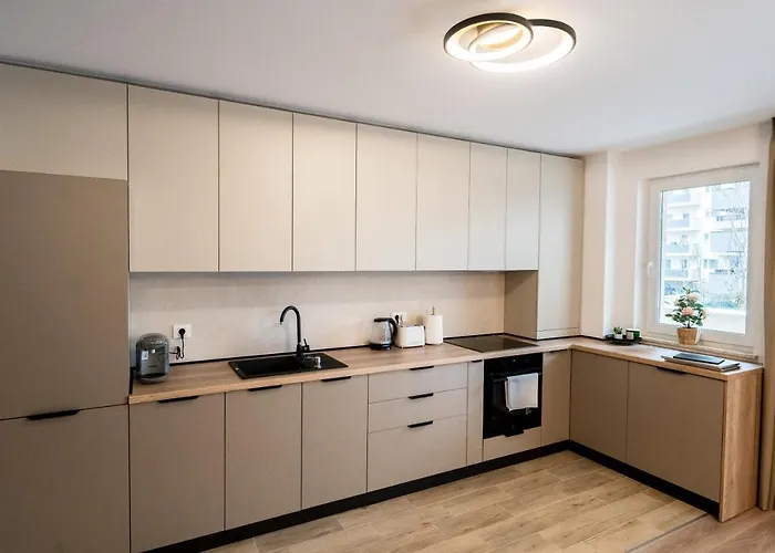 Mountain Retreat-modern 1br W/ Fireplace & Parking *