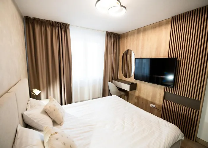 Mountain Retreat-modern 1br W/ Fireplace & Parking Apartment Brasov